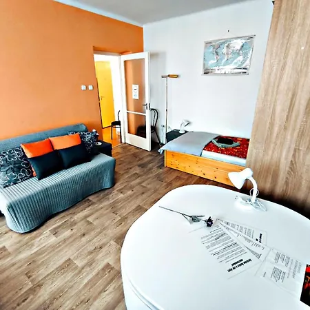 Appartement 100 Lépés - 100 Steps - With Huge Terrace Next To The Thermal Bath Harkány