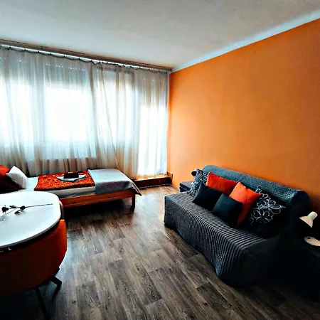 Apartman 100 Lepes - 100 Steps - With Huge Terrace Next To The Thermal Bath Harkány