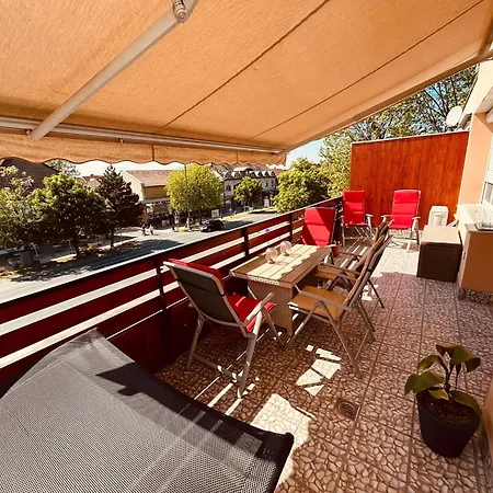 Appartement 100 Lepes - 100 Steps - With Huge Terrace Next To The Thermal Bath *